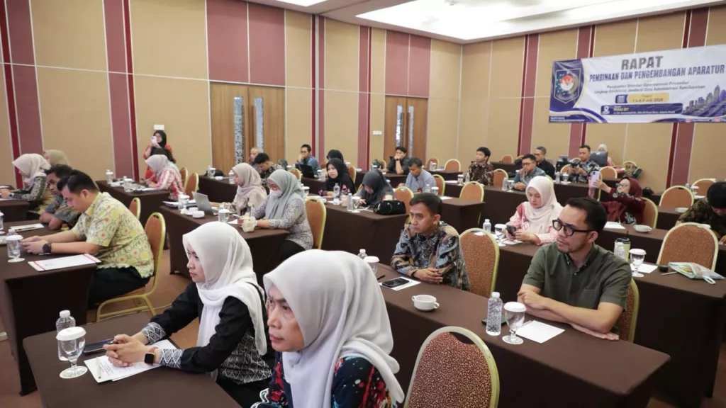 Ditjen Bina Adwil Luncurkan CEKATAN, Inovasi Integrasi Layanan Kearsipan untuk Perkuat SDM ASN 1 Penguatan SDM ASN Menjadi Fondasi Organisasi Modern