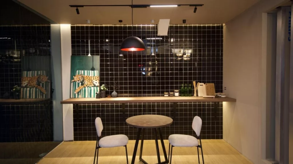 Philips Lighting Store Surabaya Hadir dengan Wajah Baru, Solusi Smart Lighting untuk Rumah Modern Makin Mudah 4 Inspirasi Pencahayaan Dapur dan Ruang Makan