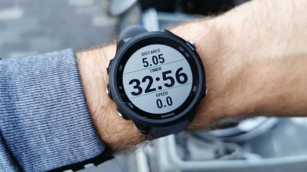 5 Rekomendasi Smartwatch Garmin Harga 1 Jutaan