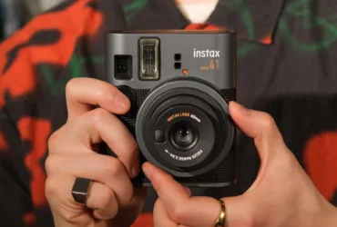 FUJIFILM Kenalkan Kamera Instan Analog Instax Mini 41!
