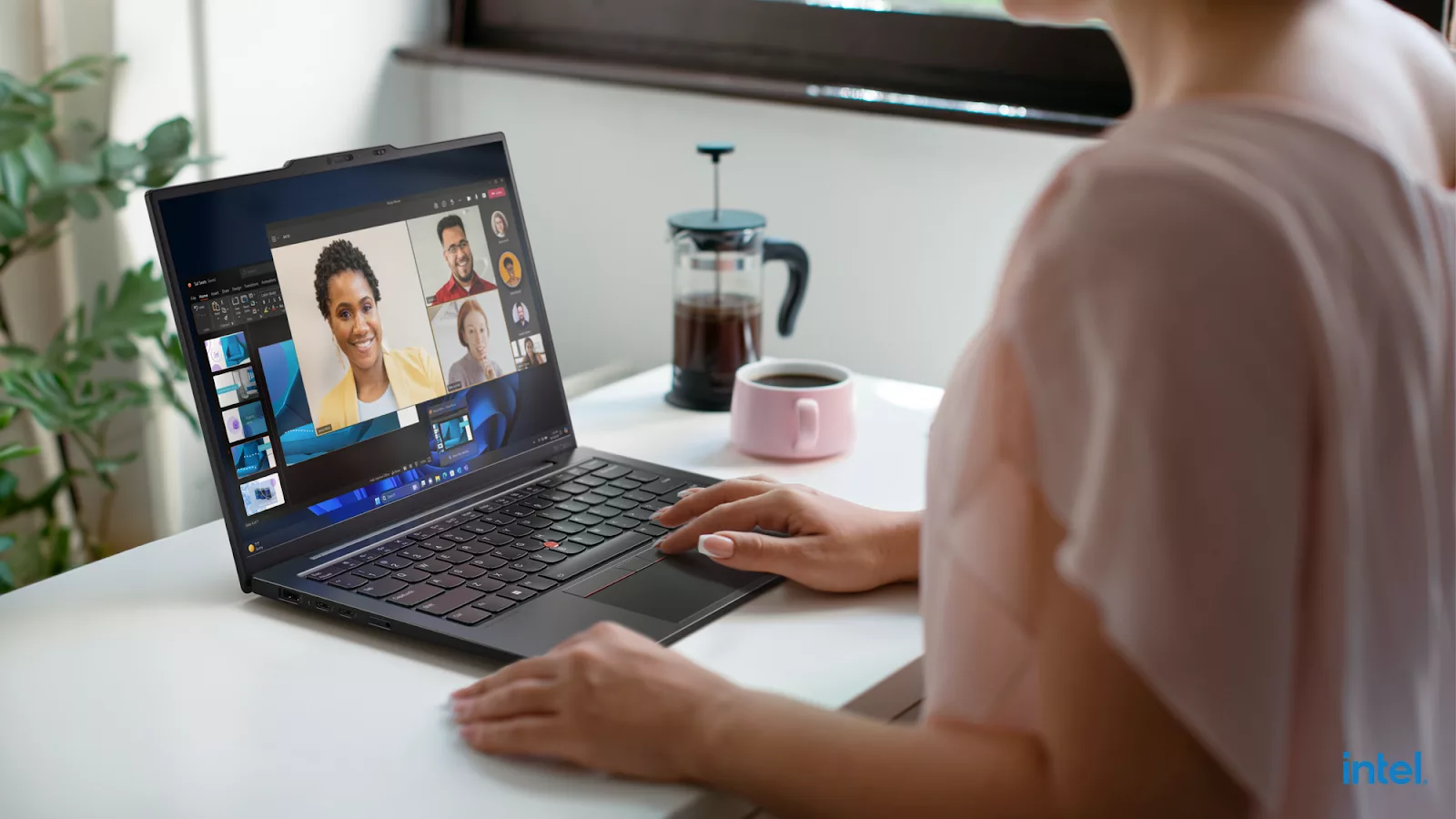 AI Dipersonalisasi untuk Bisnis? Lenovo ThinkPad Aura Jawabannya!