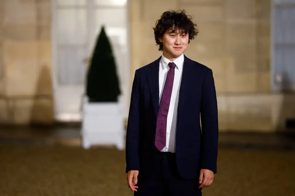 Alexandr Wang, Miliarder Gen Z yang Direkrut Meta Jadi Direktur
