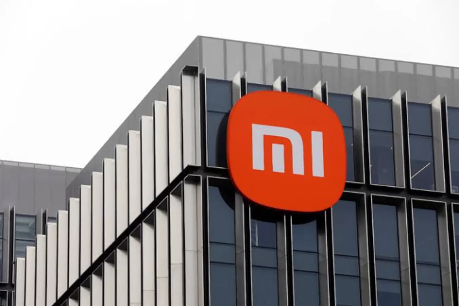Xiaomi Tunda Pembaruan HyperOS usai Temukan bug "Black Screen"