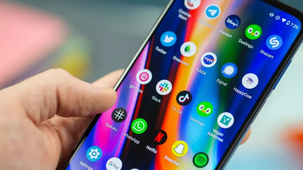 Bloatware Aplikasi Bawaan Pabrik