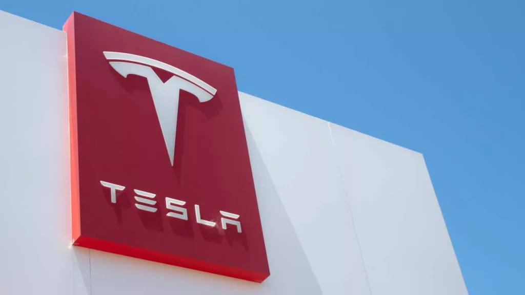 Tesla Harus Waspada dengan Kehadiran Xiaomi