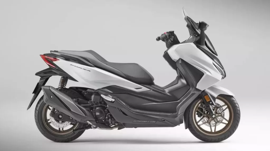 Honda Forza 250 2025