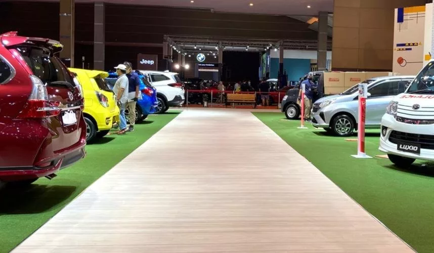 Industri Otomotif Hadapi Anomali Pasar Mobil 2025, Ini Strateginya Toyota 1 Strategi Toyota Menghadapi Penurunan Pasar