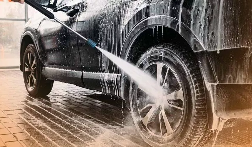 Mencuci Ban dengan Tekanan Air Terlalu Tinggi