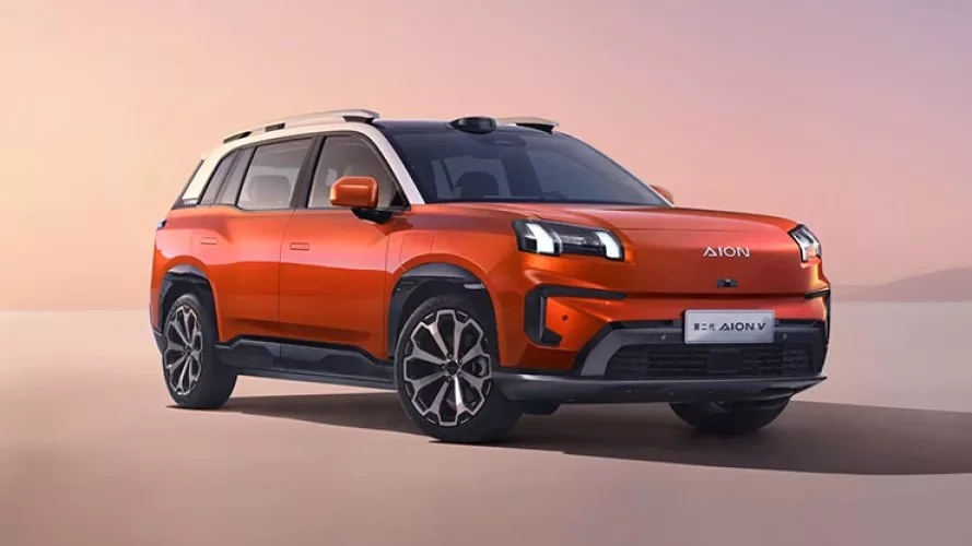 Mobil Listrik Aion V 2025