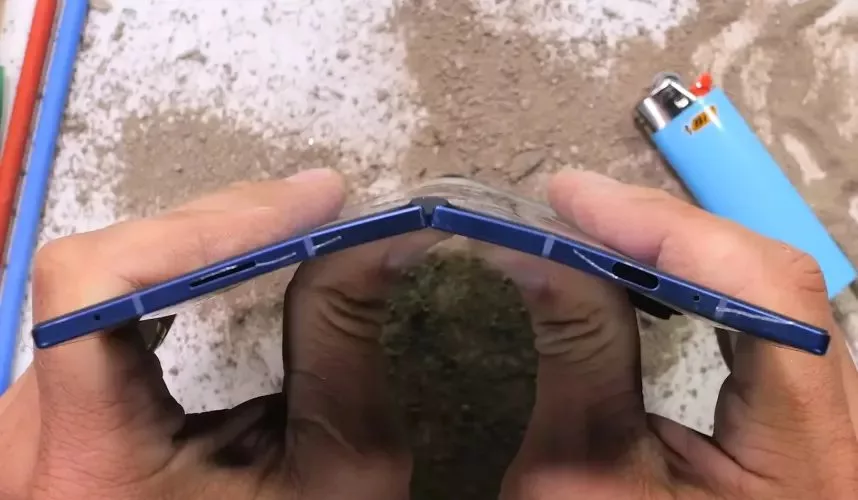 Samsung Galaxy Z Fold 7 di Tekuk Ekstrem