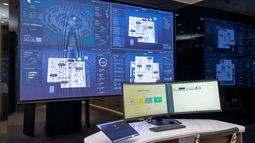 Zona Command Center dukung tim backend dengan solusi layar All-in-One yang imersif dan produktif