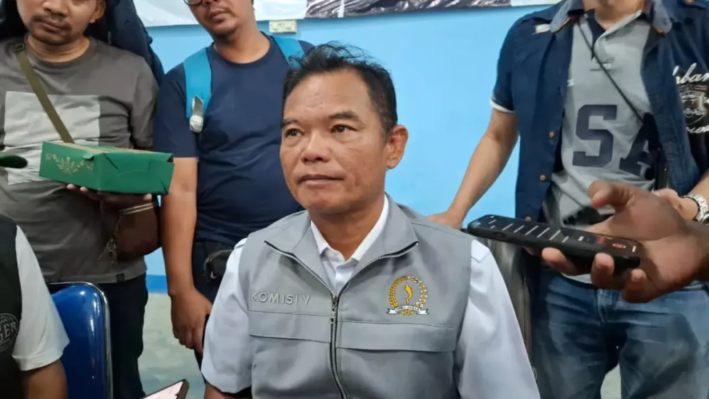 Kebijakan penebusan ijazah, Pembayaran ijazah Pemprov Jabar