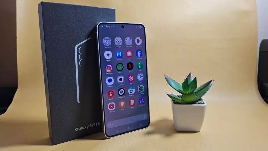 Samsung Galaxy S25 FE